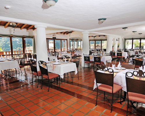 A large well furnished indoor fine dining restaurant.
