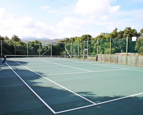 An outdoor tennis court.