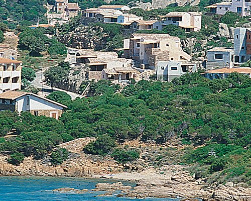 An aerial view of Residence Cormorani Bis resort property.