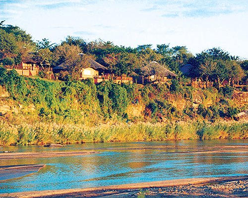 Ngwenya Lodge