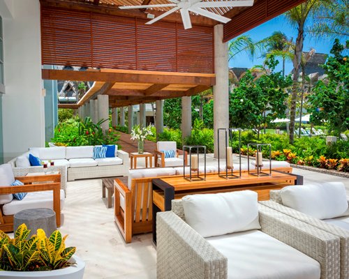 Lounge area at Mayan Palace Golf at Vidanta Acapulco.