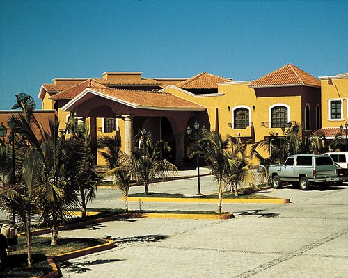 Villas del Mar Beach Club Image