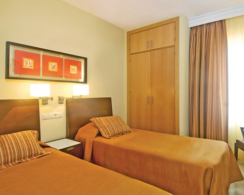 Ramada Hotel&amp;Suites Sierra Marina