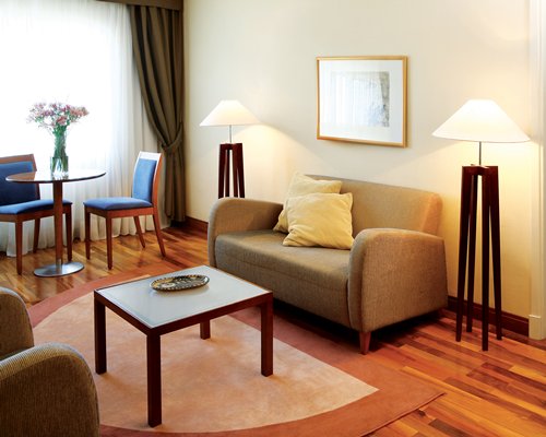 A well furnished living room.