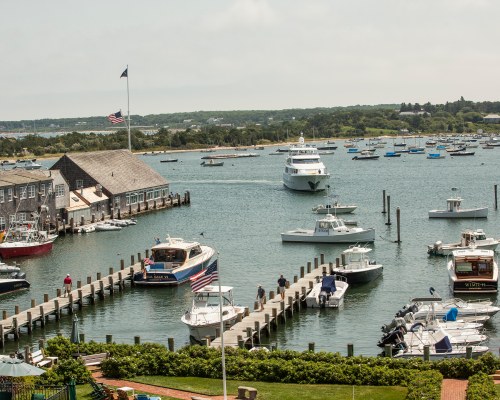 AN AERIAL VIEW OF THE MARINA.