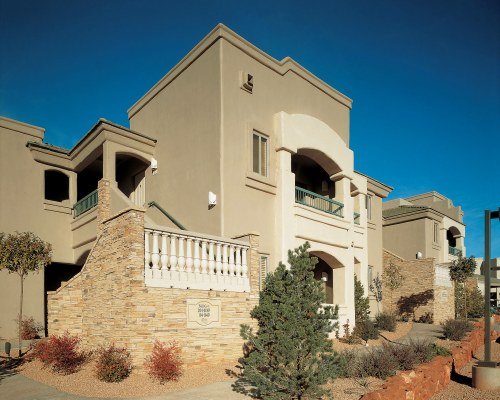 Exterior view of The Ridge On Sedona Golf Resort.