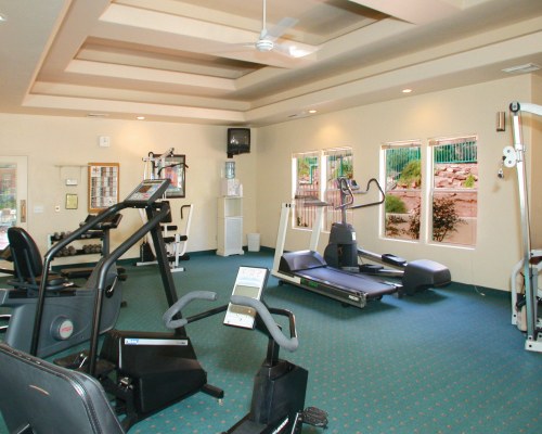 A well equipped indoor fitness center.