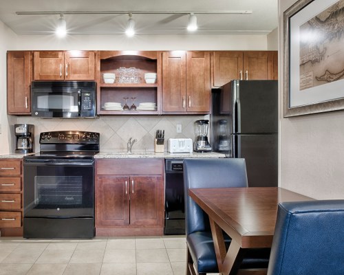 AN OPEN PLAN KITCHEN AND DINING AREA.