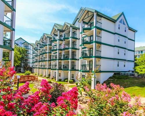 Surrey Vacation Resort - Carriage Place