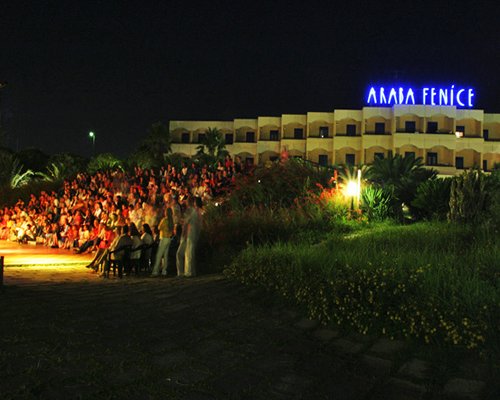 Araba Fenice Village