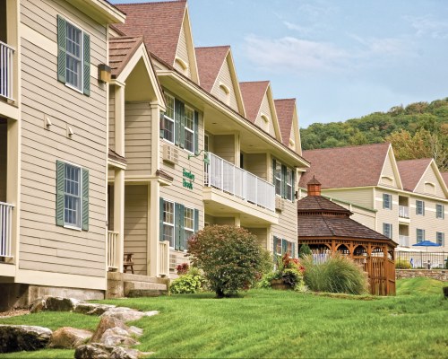 EXTERIOR VIEW OF MULTIPLE UNITS.