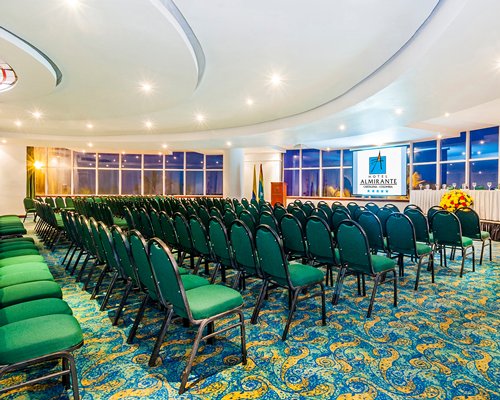 A well furnished indoor auditorium.