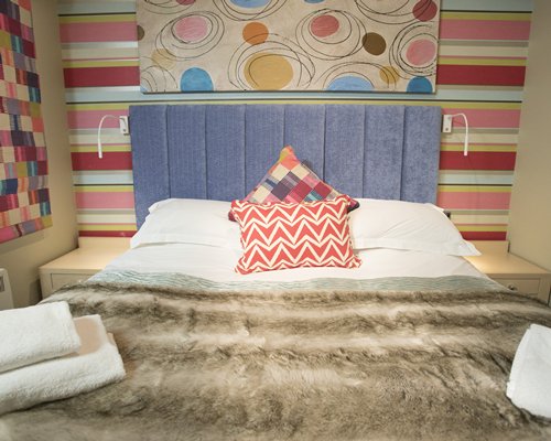 A well furnished bedroom.