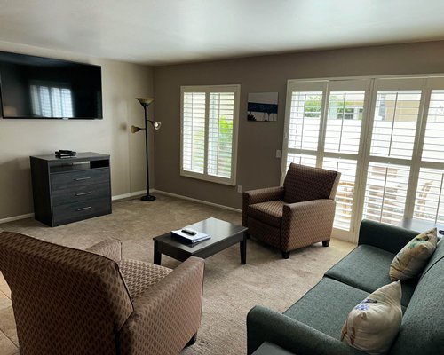 A well furnished living room.