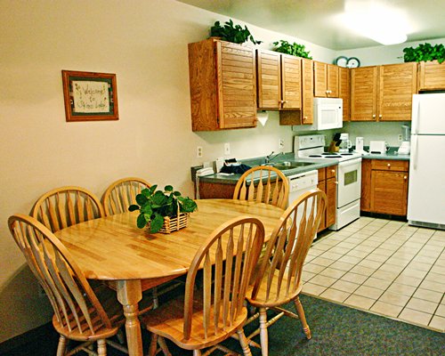 An open plan dining and kitchen area.
