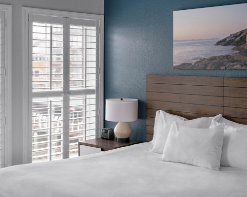 Club Wyndham Newport Onshore - 2 Nights