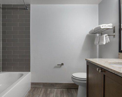 Club Wyndham Newport Onshore - 2 Nights