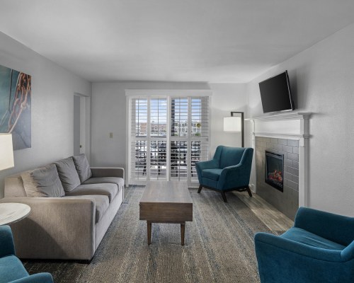 Club Wyndham Newport Onshore - 2 Nights