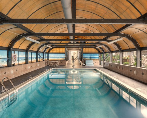 Club Wyndham Newport Onshore - 2 Nights