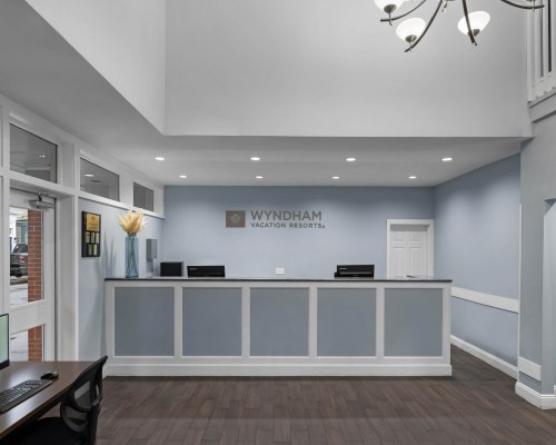 Club Wyndham Newport Onshore - 2 Nights