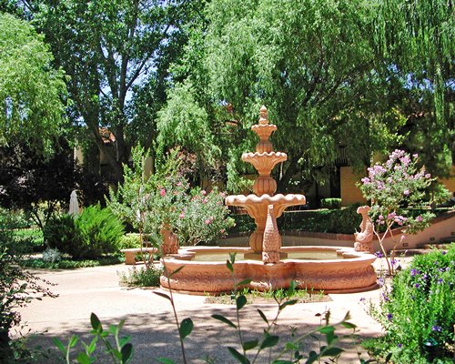 A scenic area with water fountain.