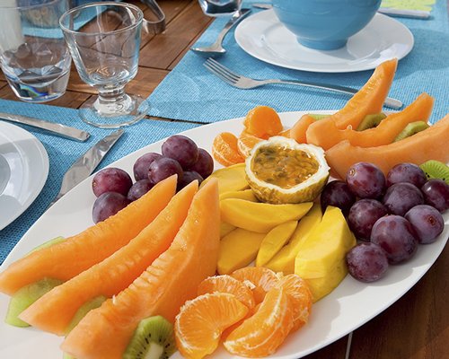 A view of various fruit on the table.