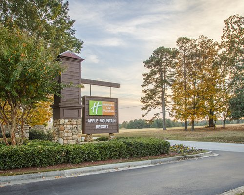 Holiday Inn Club Vacations Apple Mountain Resort