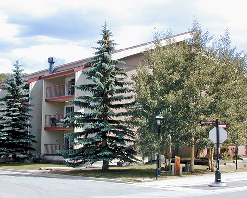 Alpenrose Condominiums Image