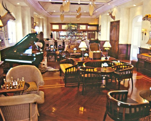 A well furnished indoor lounge area.
