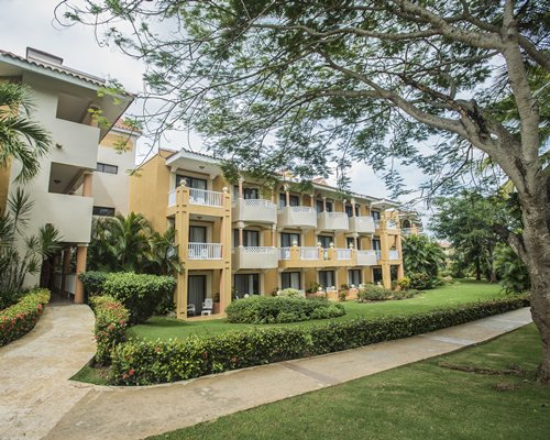 outside view of Viva Vacation Club At Viva Wyndham Dominicus Palace