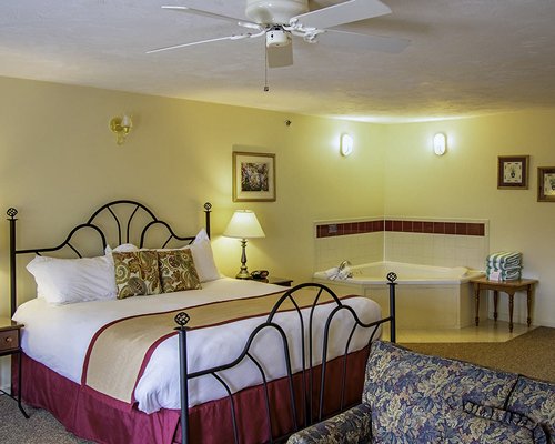 The Suites at Eastern Slope Inn