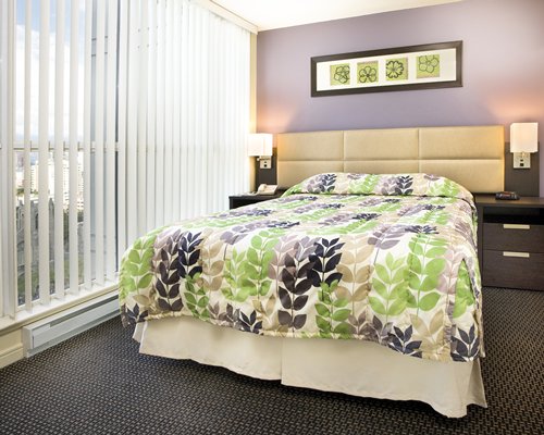A well furnished bedroom.