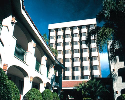Hotel &amp; Suites Guadalajara Plaza López Mateos