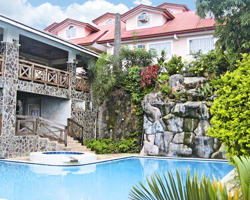 Tagaytay Dacha Villas