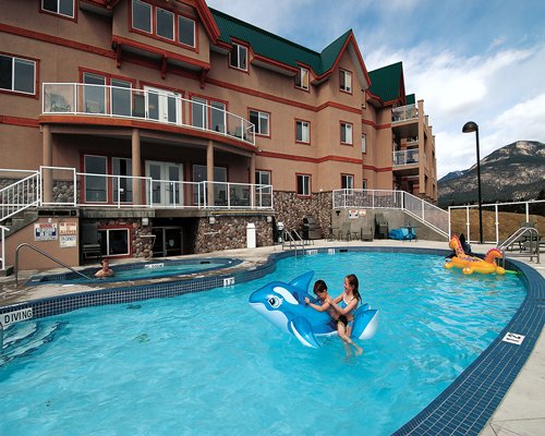 Heron Point At Invermere On The Lake Image