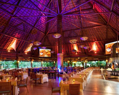 El Dorado Royale a Gourmet Inclusive Resort, by Karisma