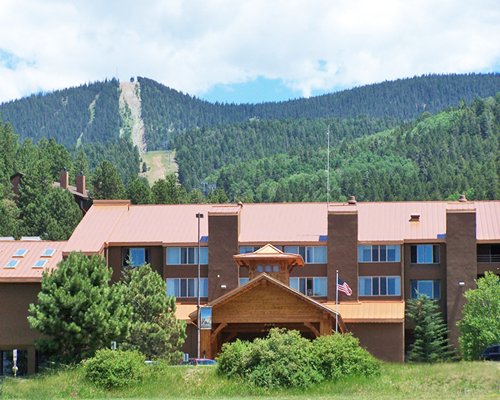 Eagle Wing Suites At Angel Fire Resort