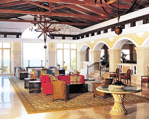 Reception and lounge area at Classical Vacation Club At The Marine Palace Suites.