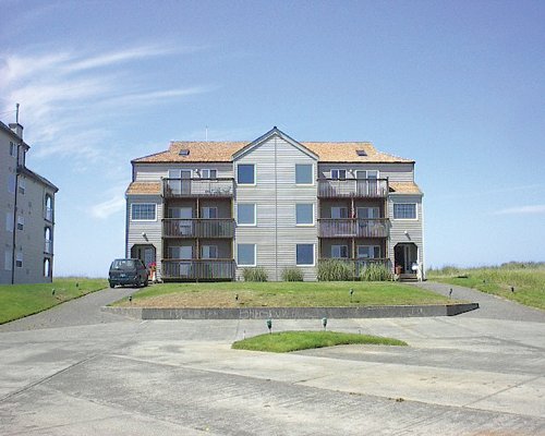 Pacific Avenue Condominium Resort Image