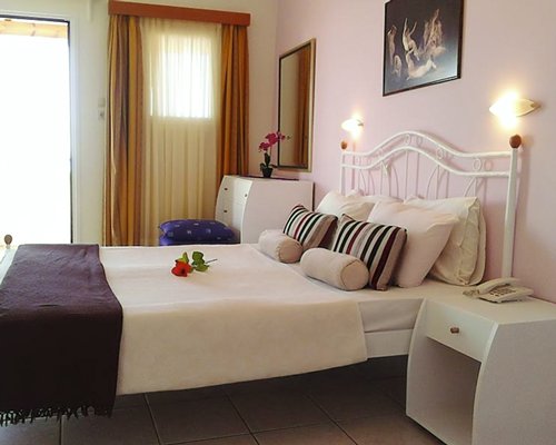 Creta Suites