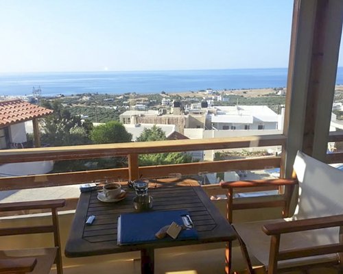 Creta Suites