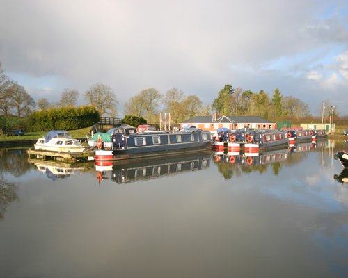 Canalboat Club at Blackwater Meadow