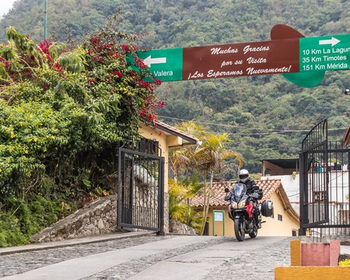 Conjunto Turístico Vacacional Cordillera