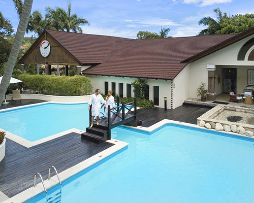 The Crown Villas at LHVC Resort