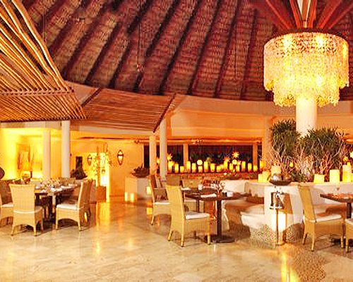 An indoor restaurant at Club Melia At Melia Caribe Tropical.