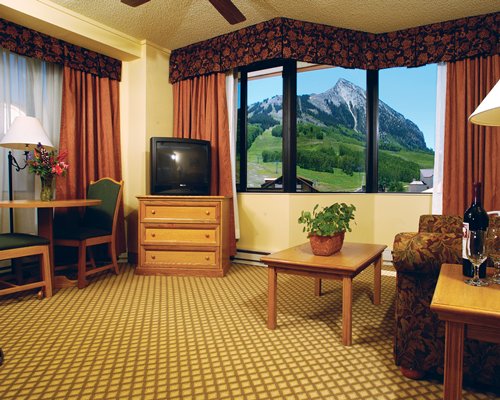Grand Lodge Crested Butte