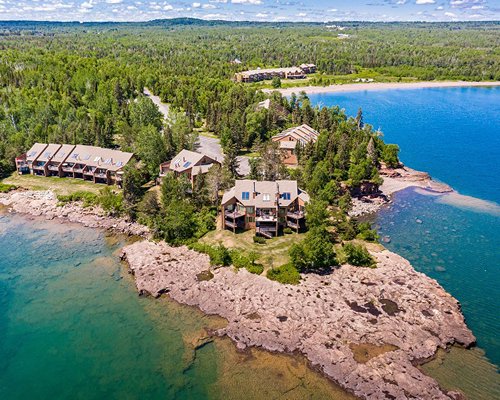 Lakehomes at Superior Shores