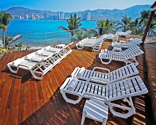 Park Royal Beach Resort Acapulco by Royal Holiday