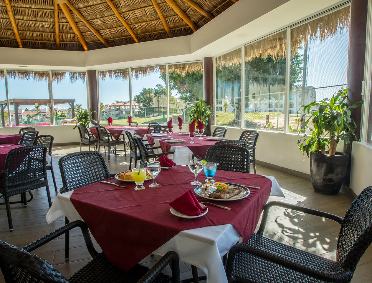 Park Royal Homestay Los Cabos