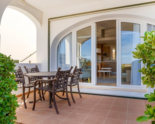 White Sands Beach Club - 4 Nights